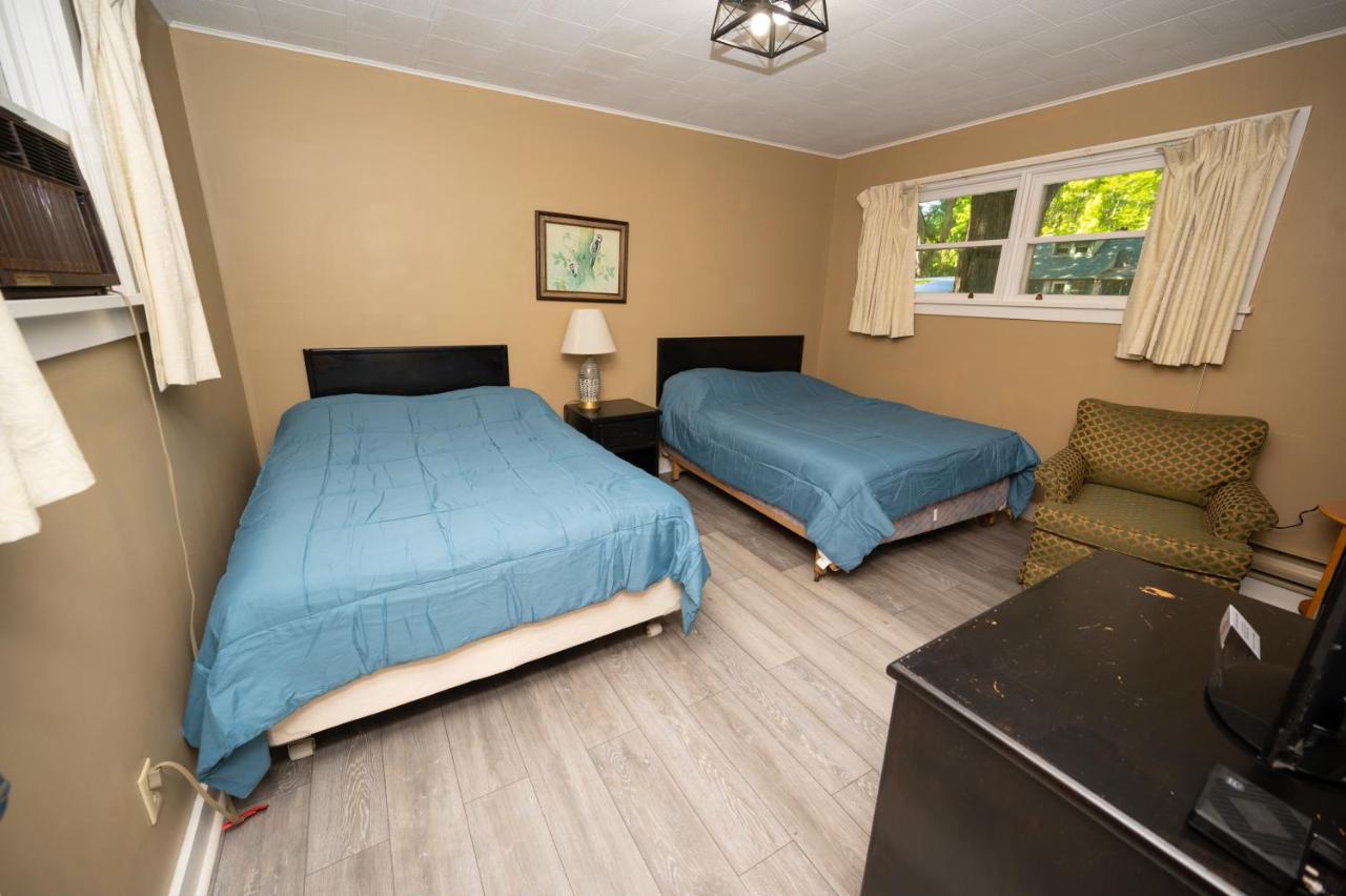 Fair Wind Motel And Cottages Clayton Esterno foto