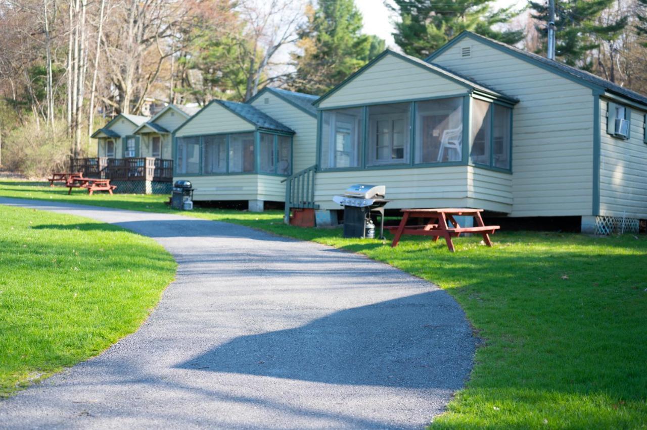 Fair Wind Motel And Cottages Clayton Esterno foto